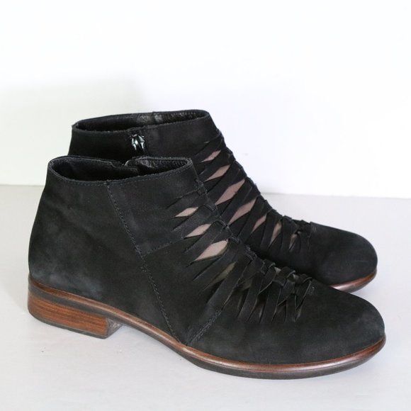 Naot Leveche Ankle Boots Size 39 US 8 Cutout Black Suede Booties Boho Zip Up - Picture 1 of 6